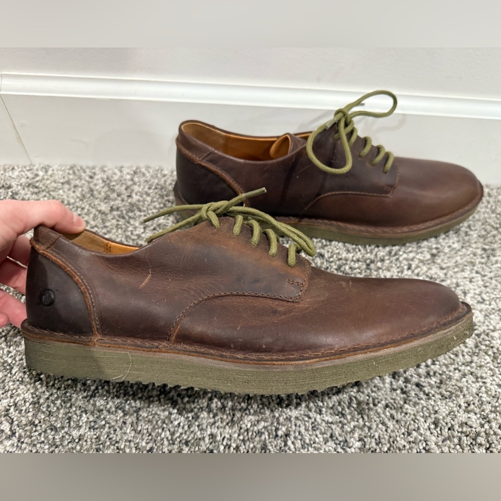 Born men's brown leather dress shoes, size 9 - Picture 3 of 12
